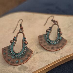 ♡♡♡ Copper and Turquoise Dangle Earrings